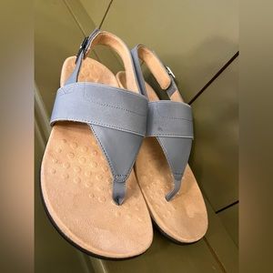 Vionic Danita Sandal - size 8